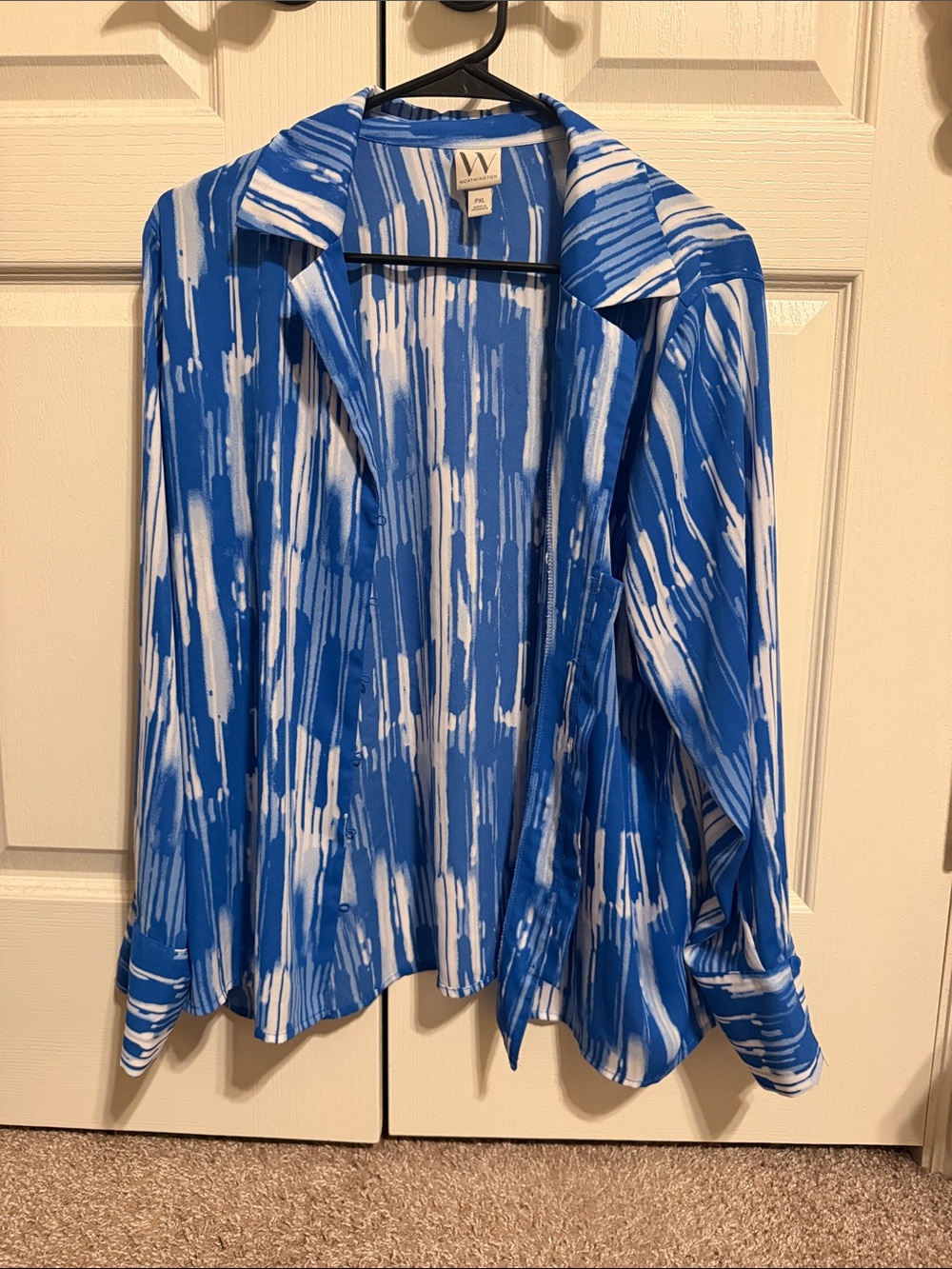 Blue & White Abstract Stripe Button-Up Blouse